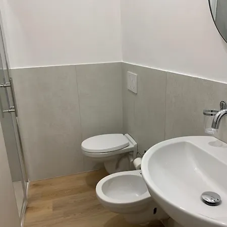 Riva Reno 4 Rooms Bologna Exterior photo