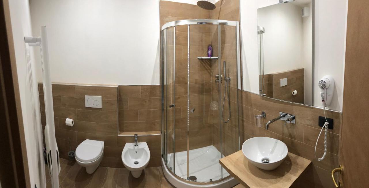 Casa de hóspedes Riva Reno 4